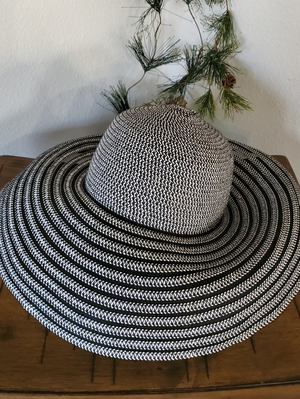 Daniele Meucci Italy Wide Brim Straw Sun Hat Black White Striped Floppy BEACH